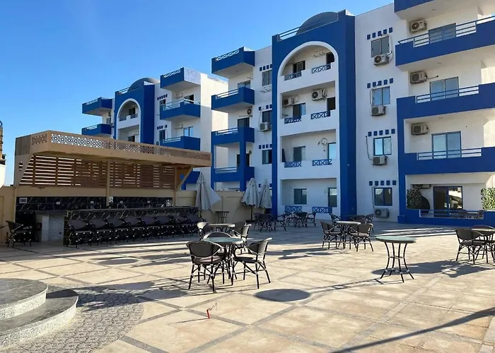 صف أول بحر وبول