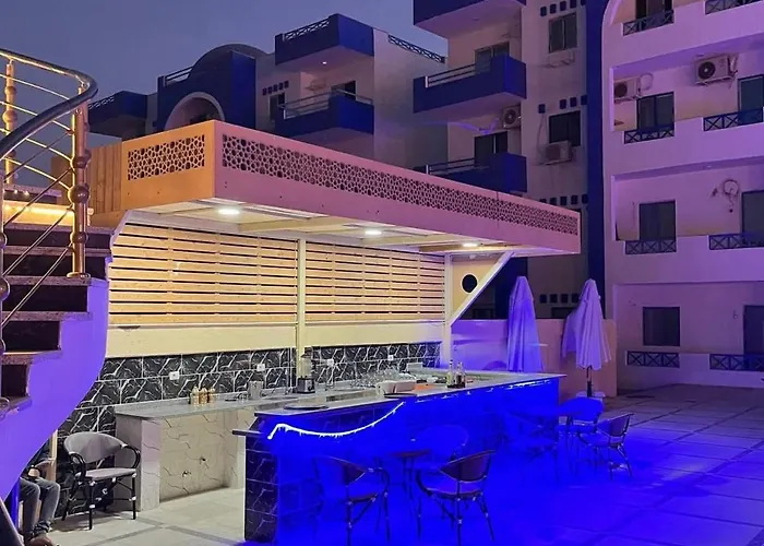 Appartamento صف أول بحر وبول *